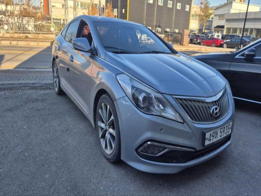 HYUNDAI Grandeur - Vista 2