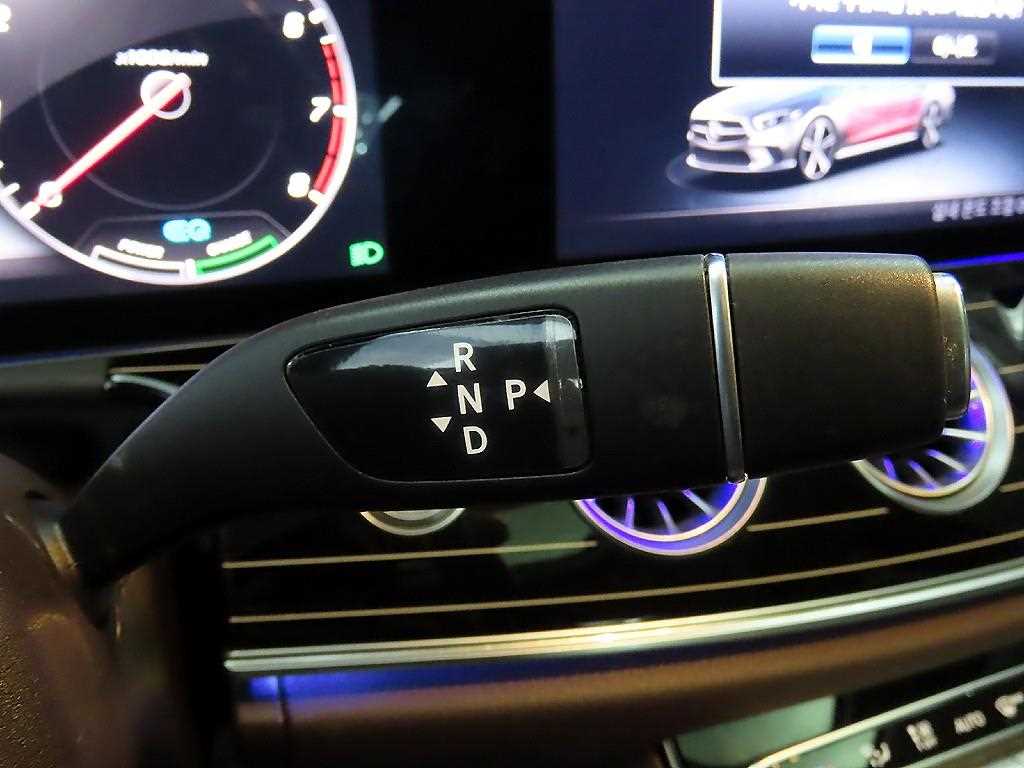 Mercedes Benz CLS Class - Vista 12