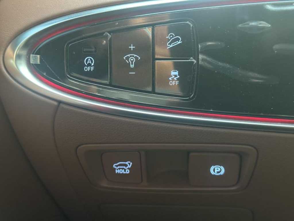 Genesis GV70 - Vista 11