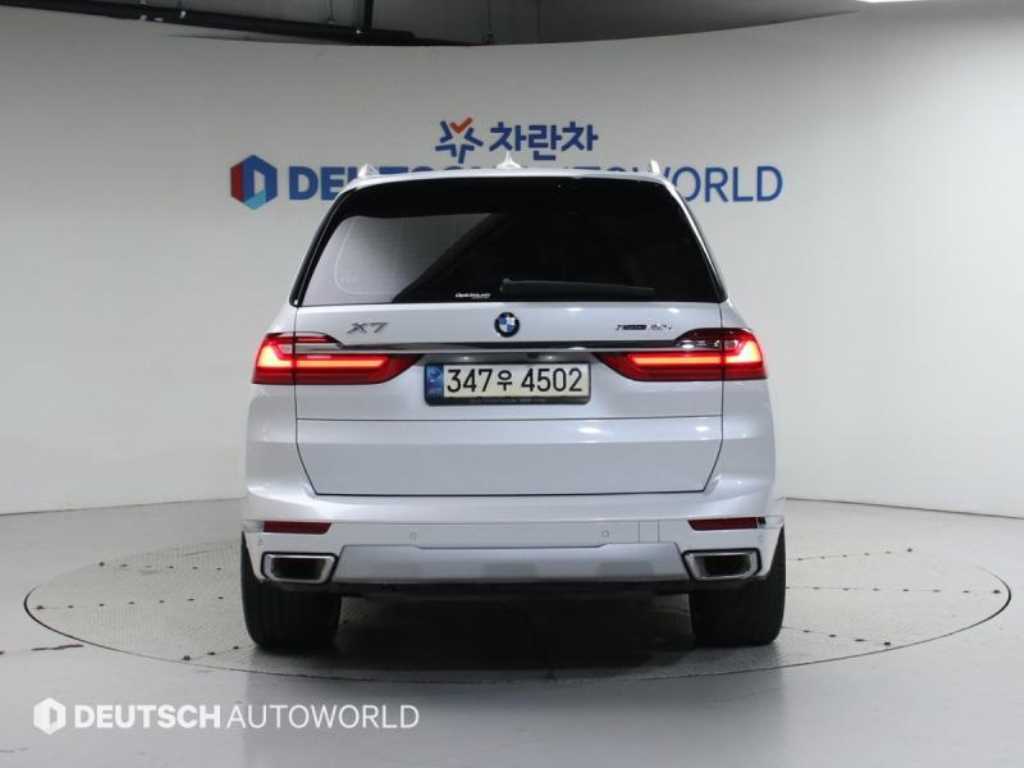 BMW X7 - Vista 4