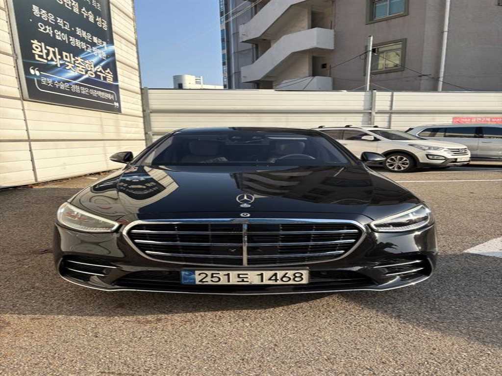 Mercedes Benz S Class 2022 Negro - Importación desde Corea - HF Imports Iquique - Foto 1