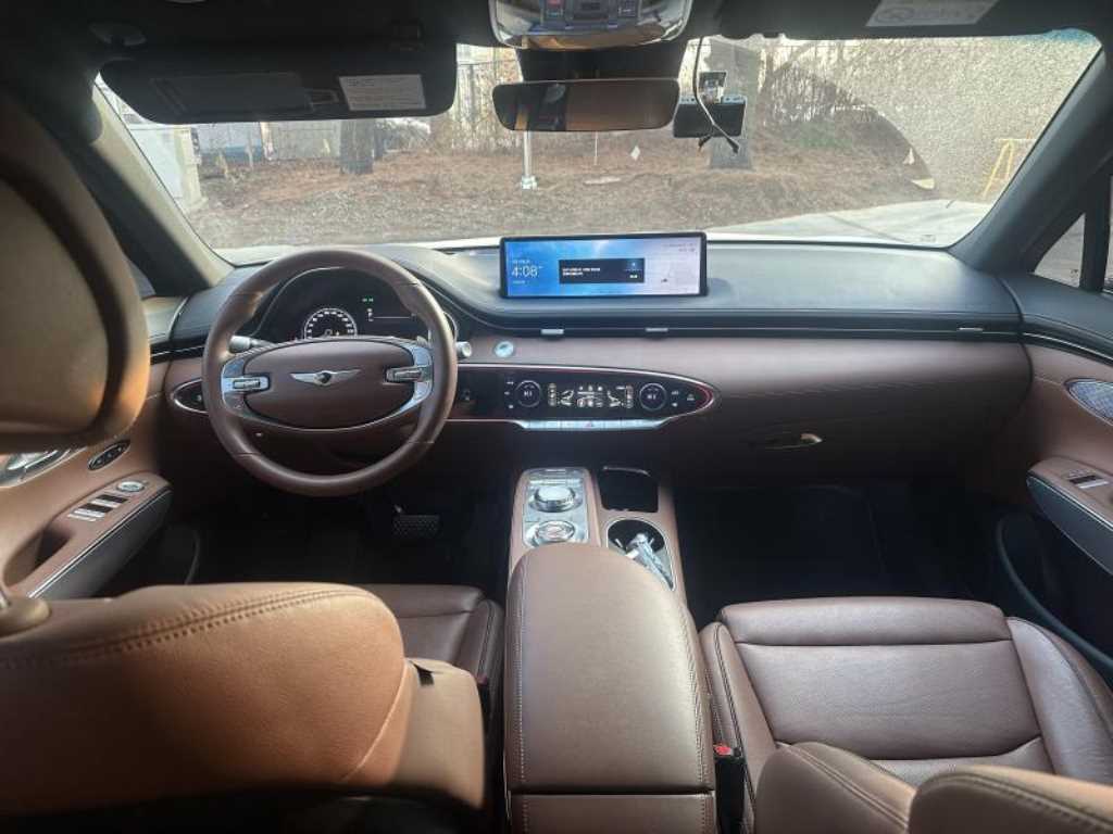 Genesis GV70 - Vista 7