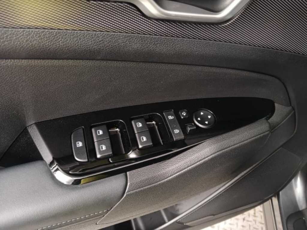 KIA Sportage - Vista 9