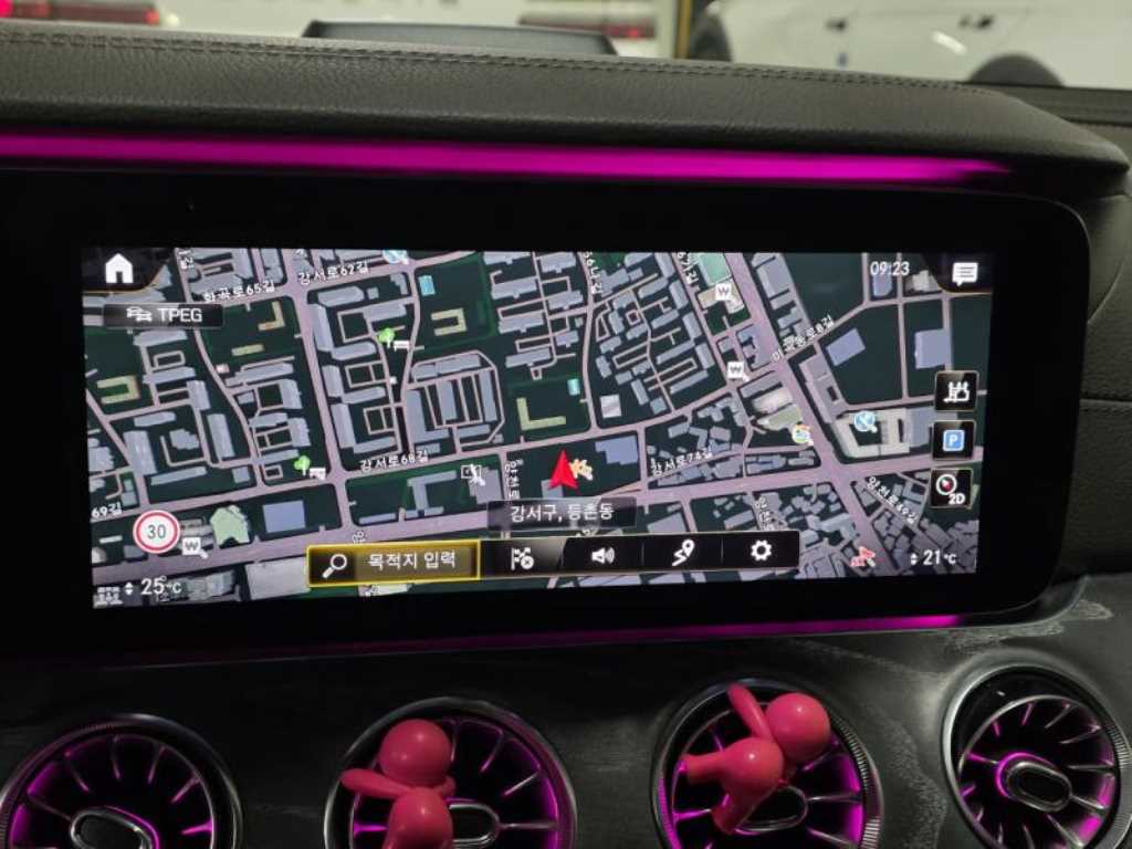 Mercedes Benz CLS Class - Vista 11