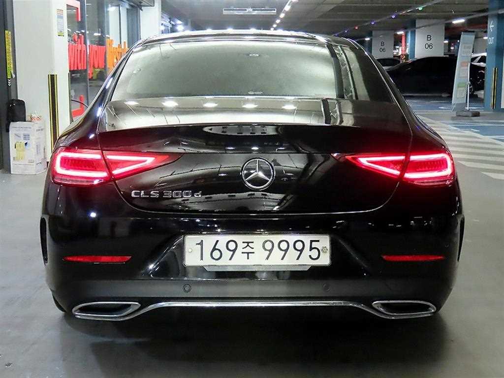 Mercedes Benz CLS Class - Vista 5