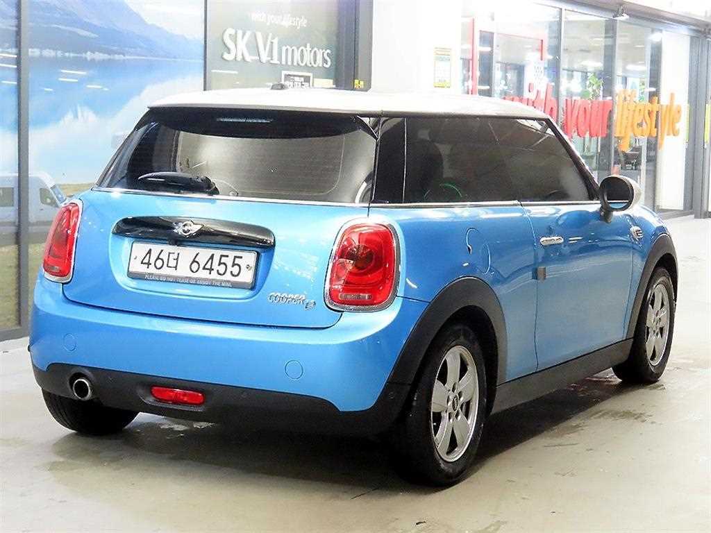 Mini Cooper - Vista 4