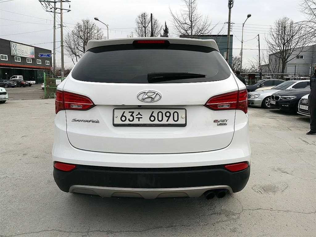 HYUNDAI Santa Fe - Vista 4
