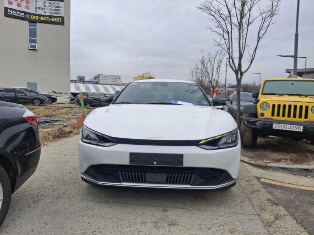KIA EV6 2022 Blanco - Importación desde Corea - HF Imports Iquique - Foto 1