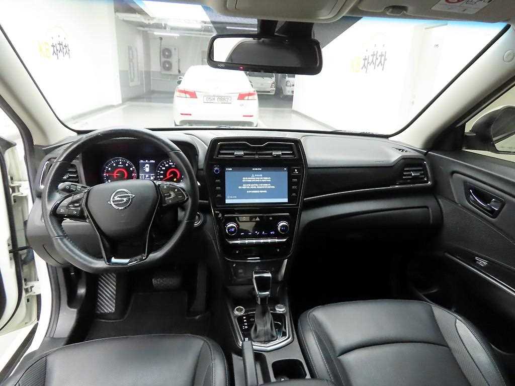 Ssangyong Tivoli - Vista 7