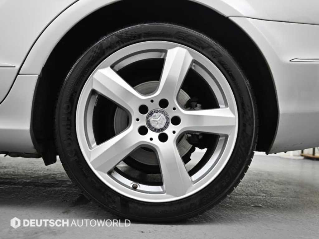 Mercedes Benz CLS Class - Vista 5