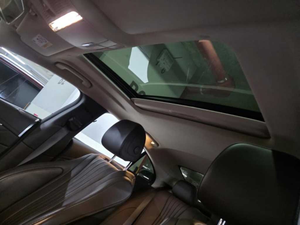 Mercedes Benz CLS Class - Vista 5