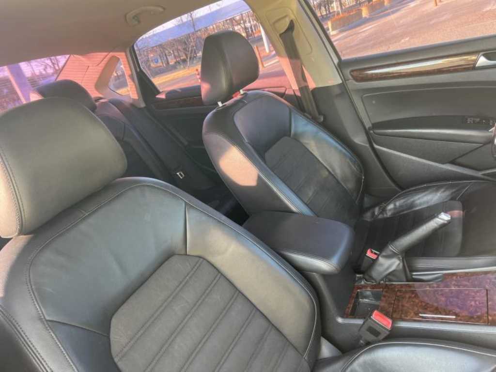 Volkswagen Passat - Vista 12