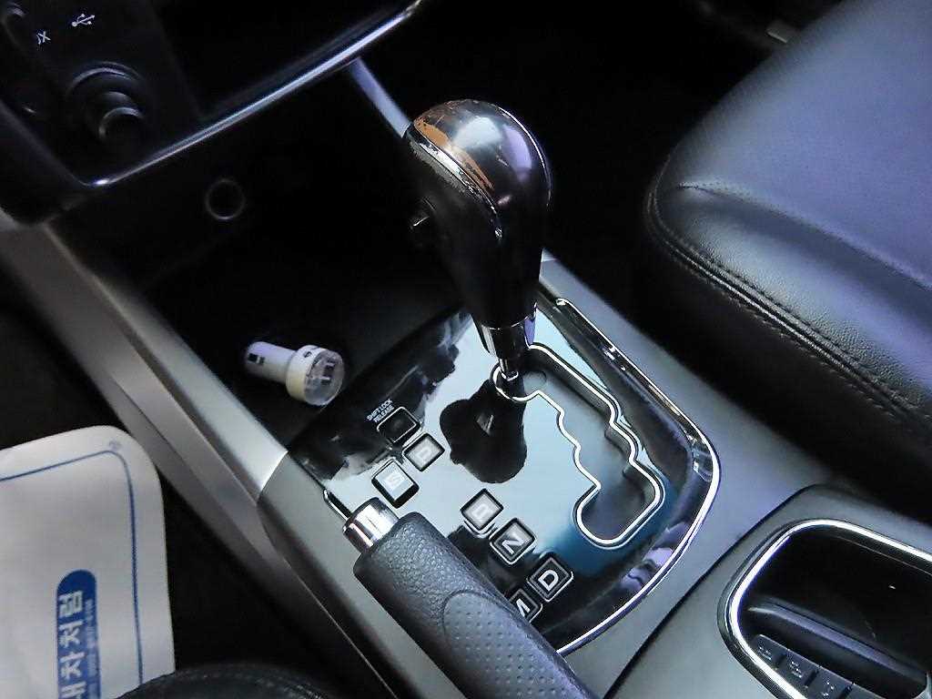 Ssangyong Korando - Vista 11