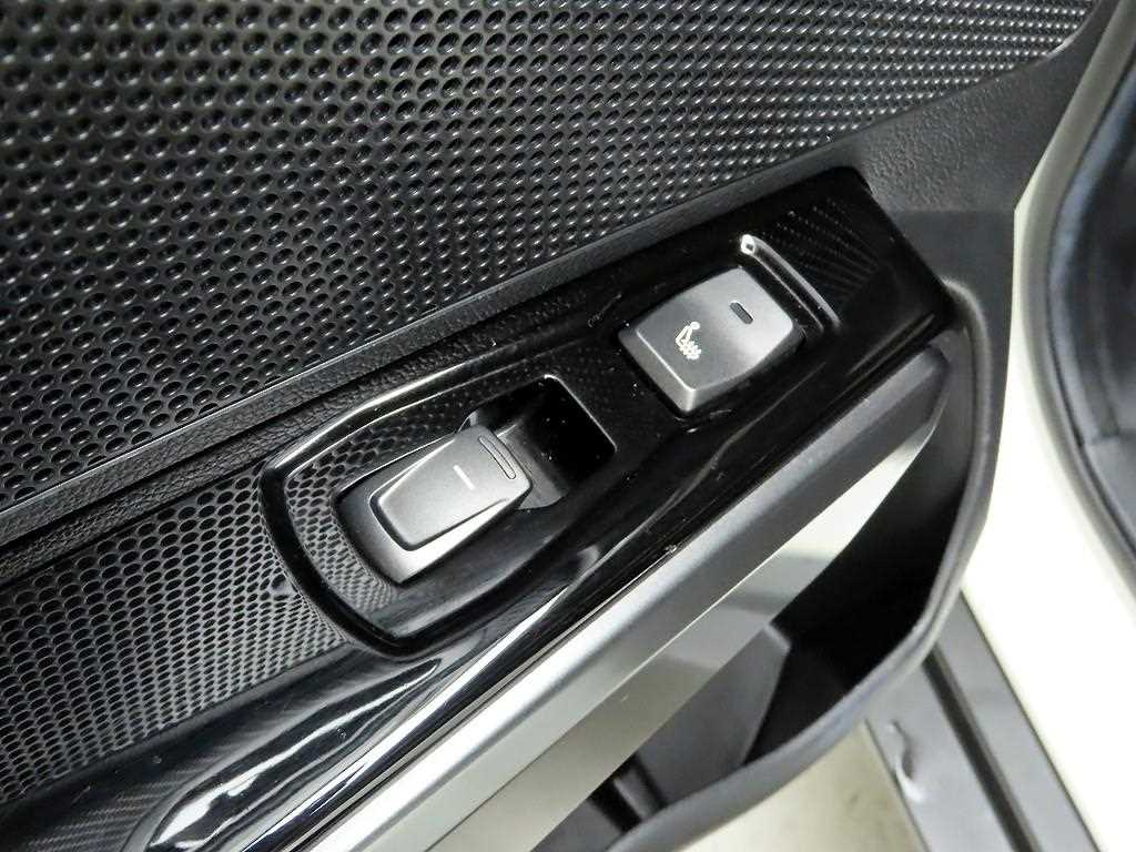 Ssangyong Tivoli 2022 Blanco - Importación desde Corea - HF Imports Iquique - Foto 17