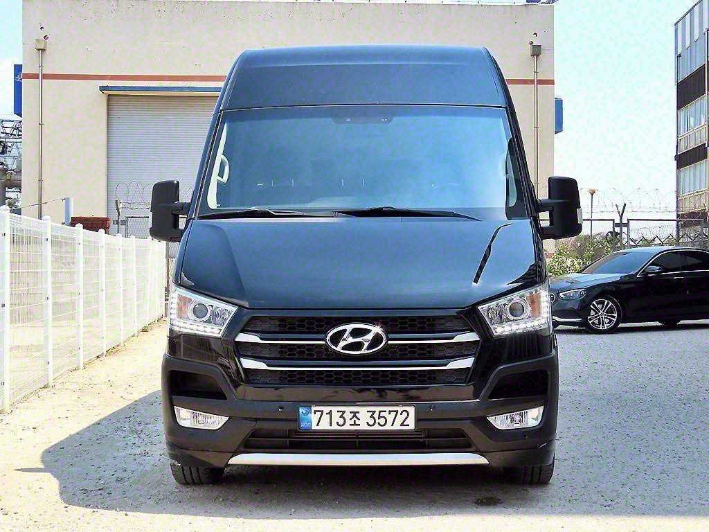 HYUNDAI Solati 2018 Negro - Importación desde Corea - HF Imports Iquique - Foto 1