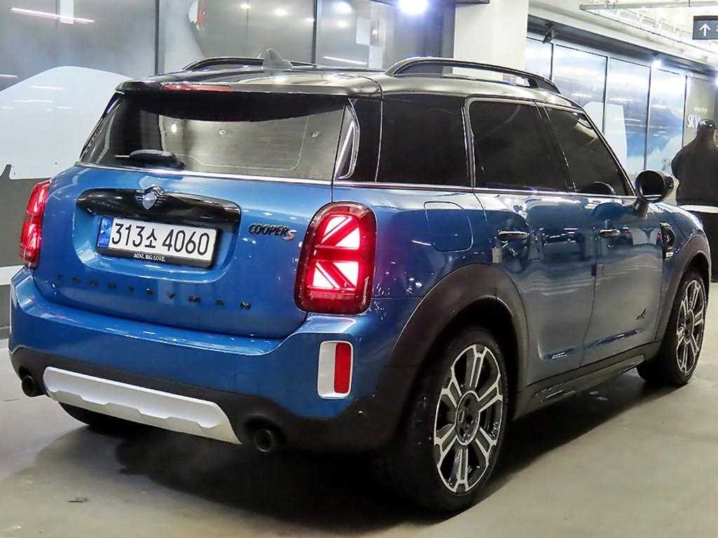 Mini Countryman - Vista 4