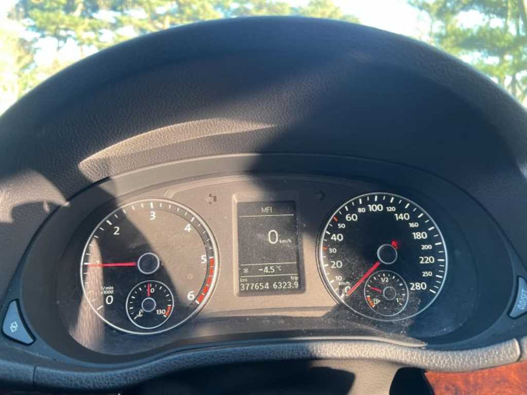 Volkswagen Passat - Vista 9