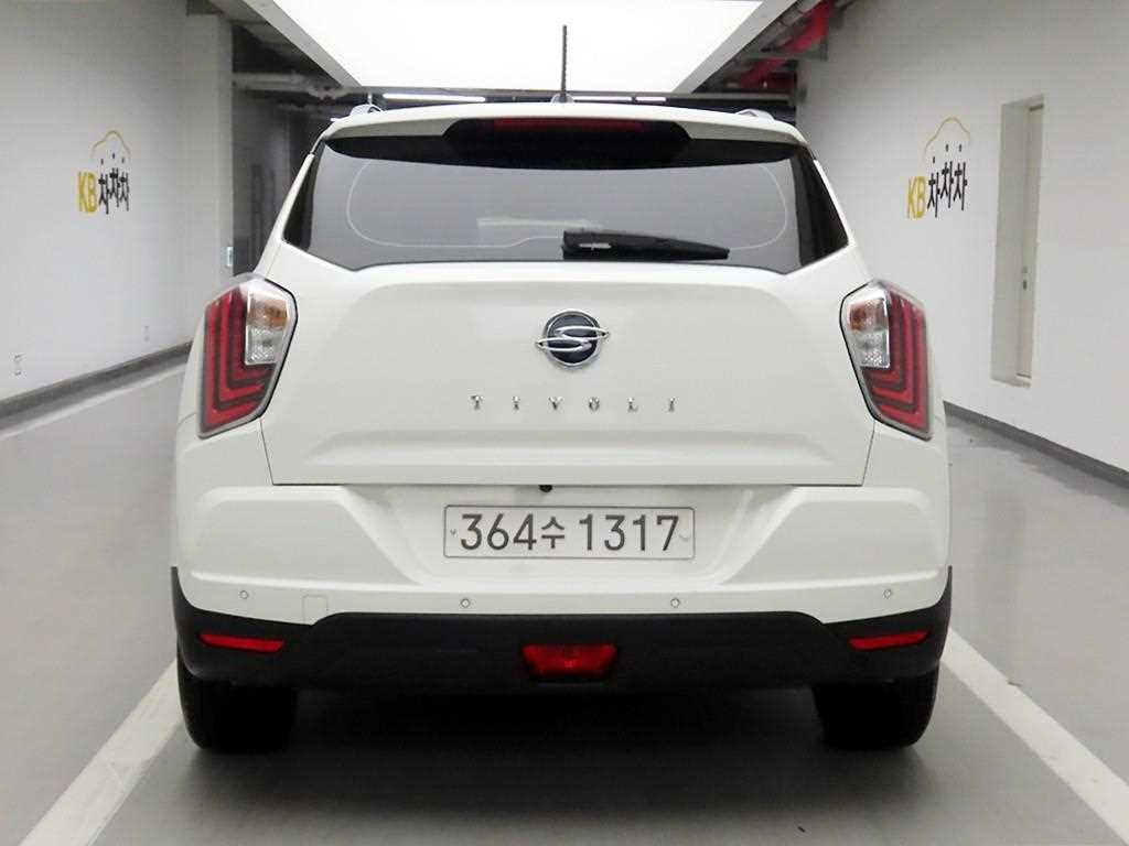 Ssangyong Tivoli - Vista 3