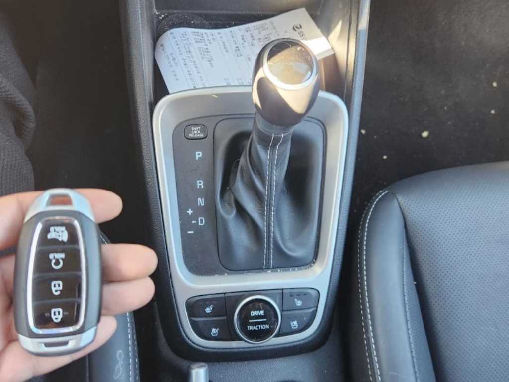 HYUNDAI Venue 2022 Blanco - Importación desde Corea - HF Imports Iquique - Foto 15