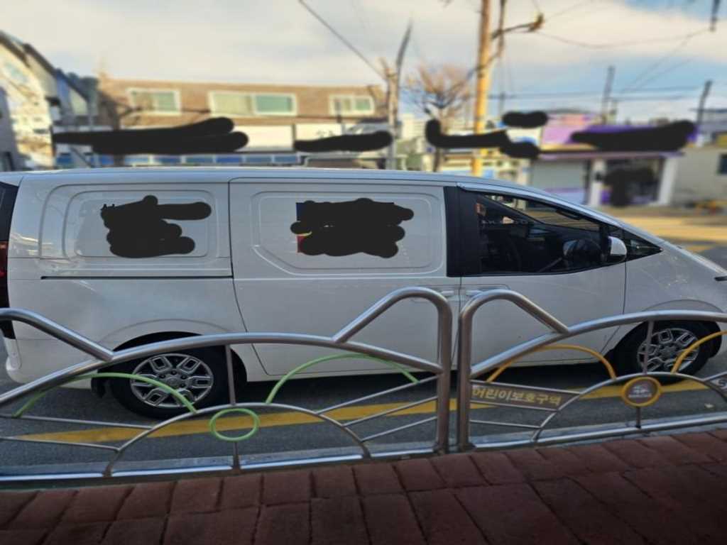 HYUNDAI Staria - Vista 4