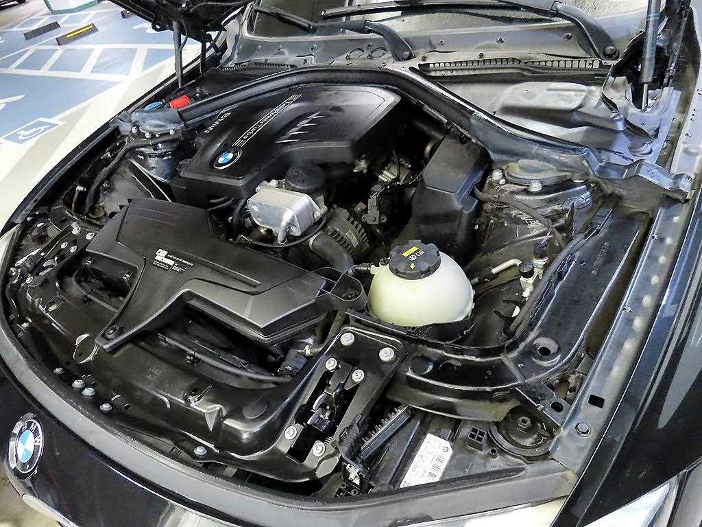 BMW 3 series 2018 Negro - Importación desde Corea - HF Imports Iquique - Foto 19