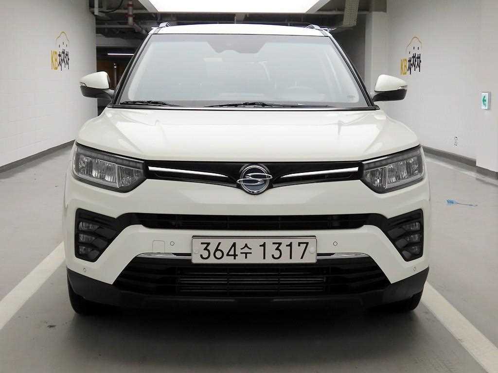 Ssangyong Tivoli - Vista 2