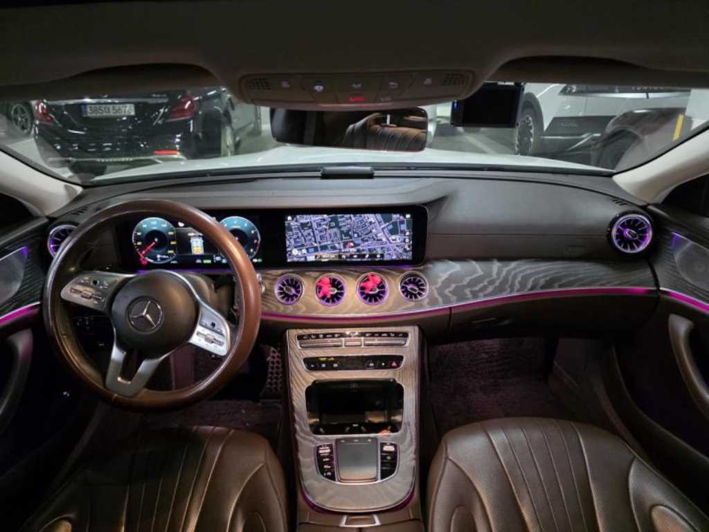 Mercedes Benz CLS Class - Vista 7