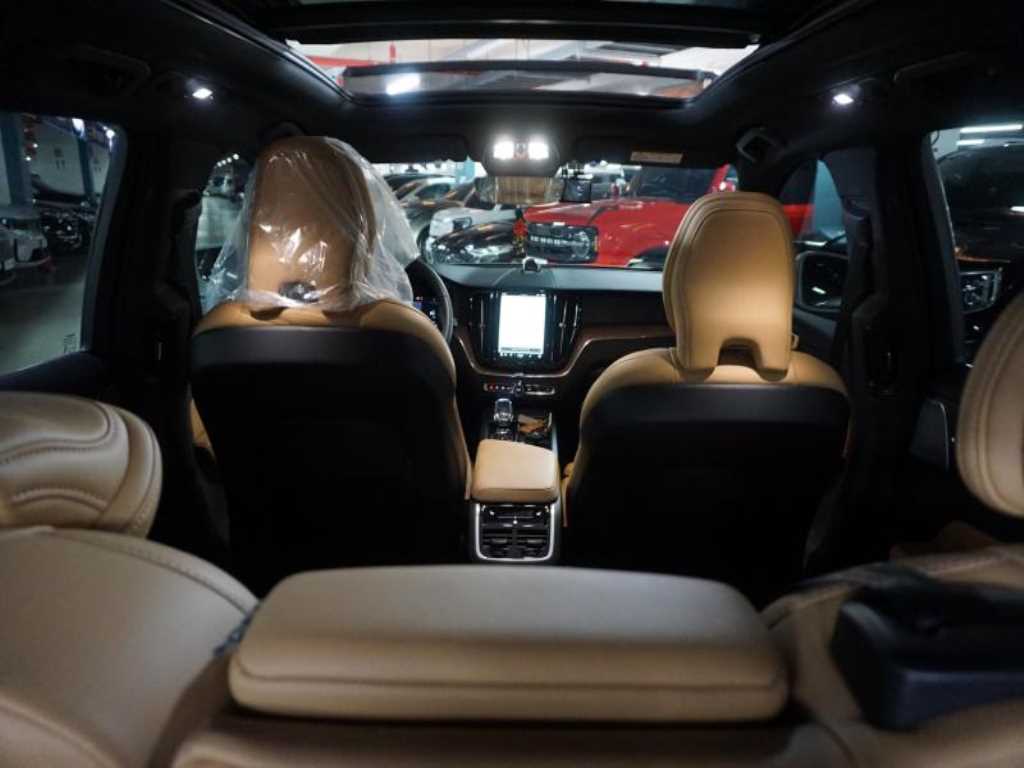 Volvo XC60 2024 Blanco - Importación desde Corea - HF Imports Iquique - Foto 16