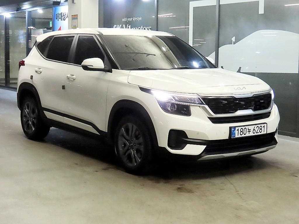 KIA Seltos 2023 Blanco - Importación desde Corea - HF Imports Iquique - Foto 1