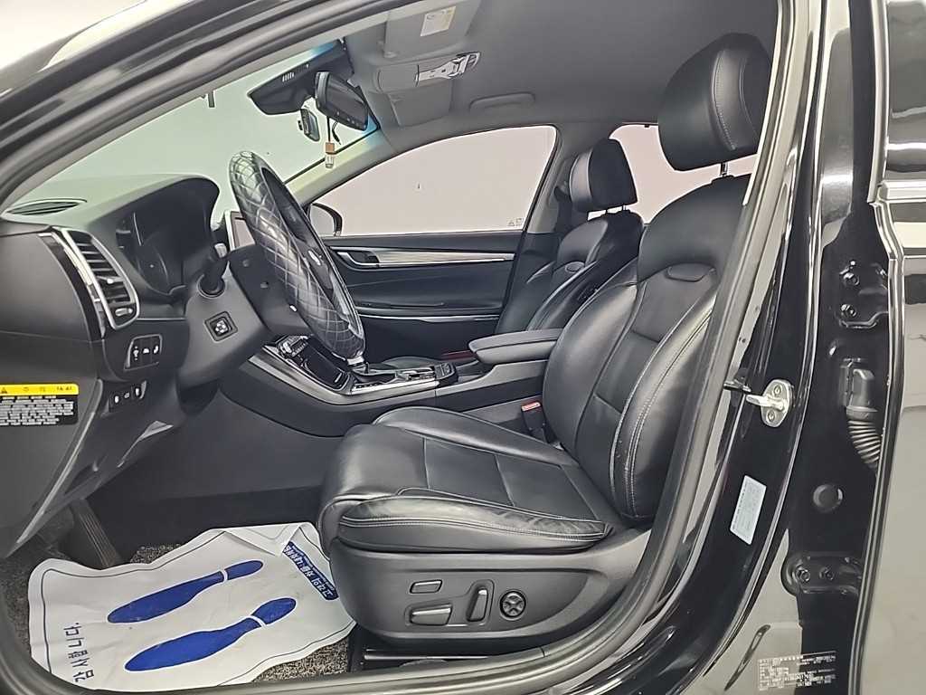 HYUNDAI Grandeur - Vista 11