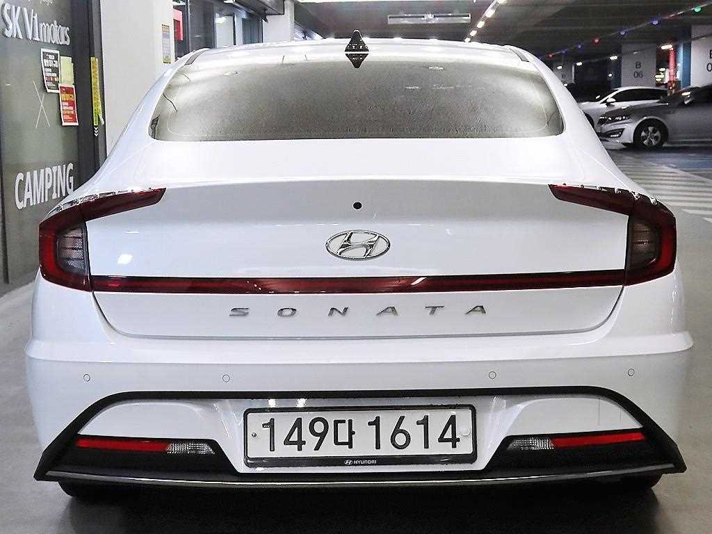 HYUNDAI Sonata - Vista 5