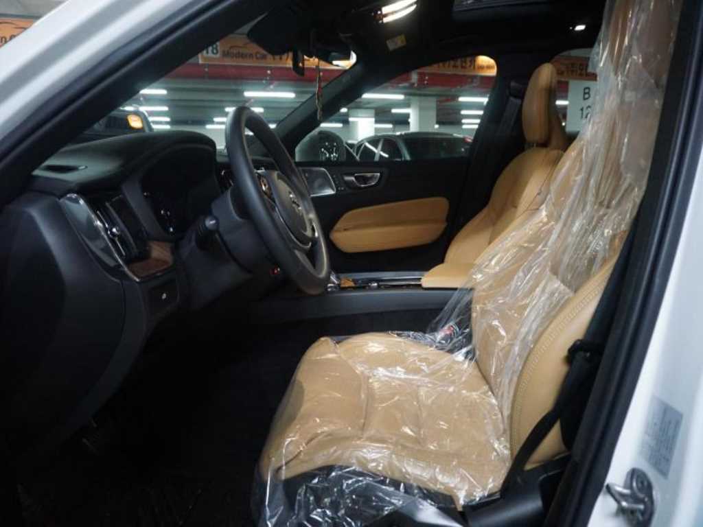 Volvo XC60 - Vista 5