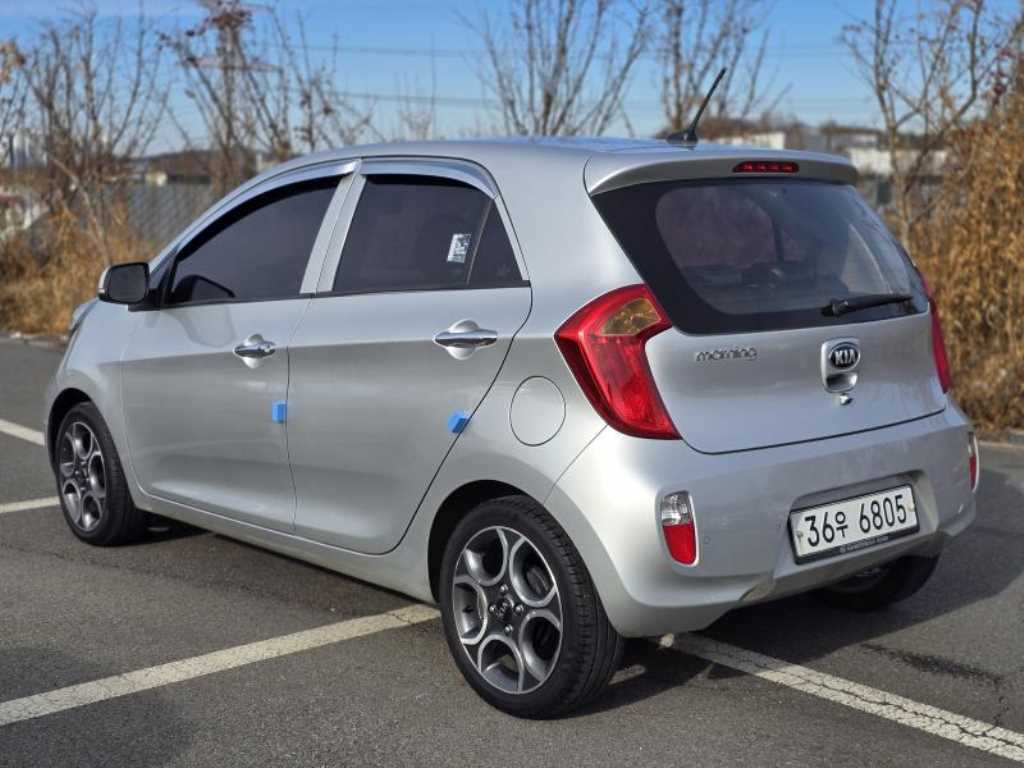 KIA Morning - Vista 6