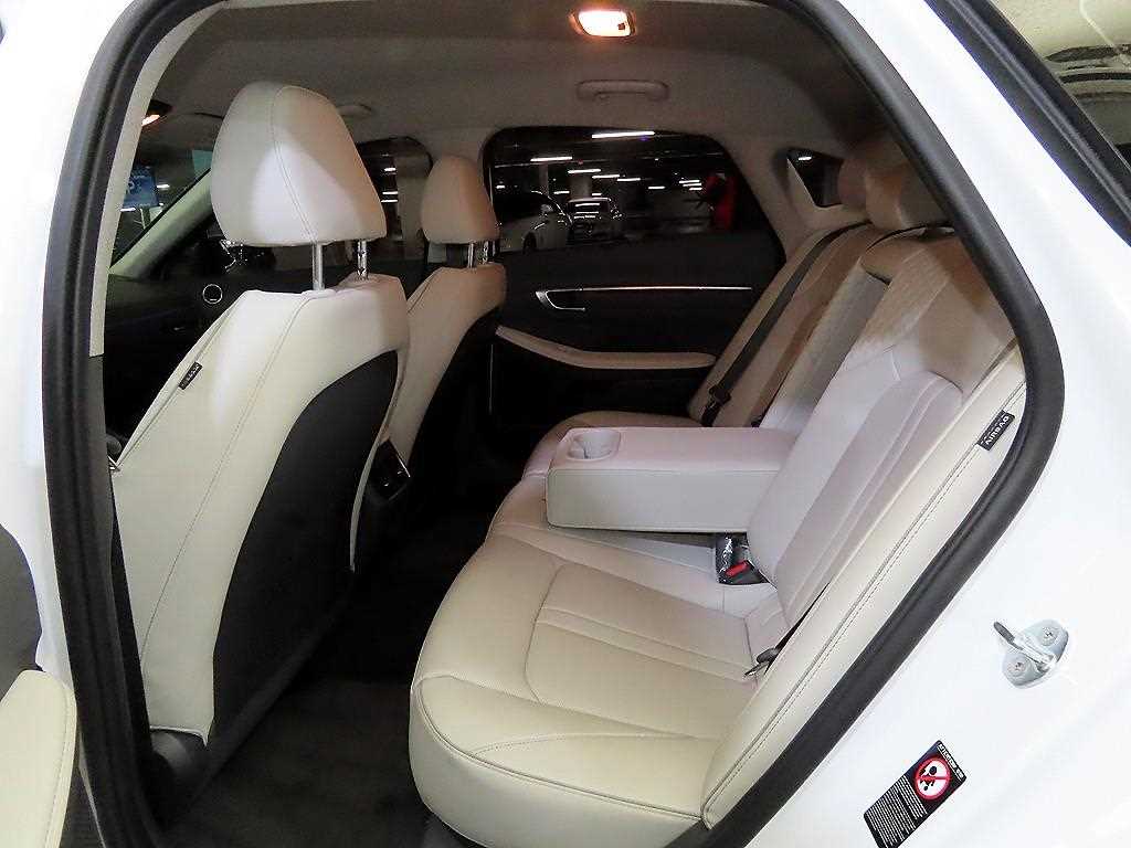 HYUNDAI Sonata - Vista 7