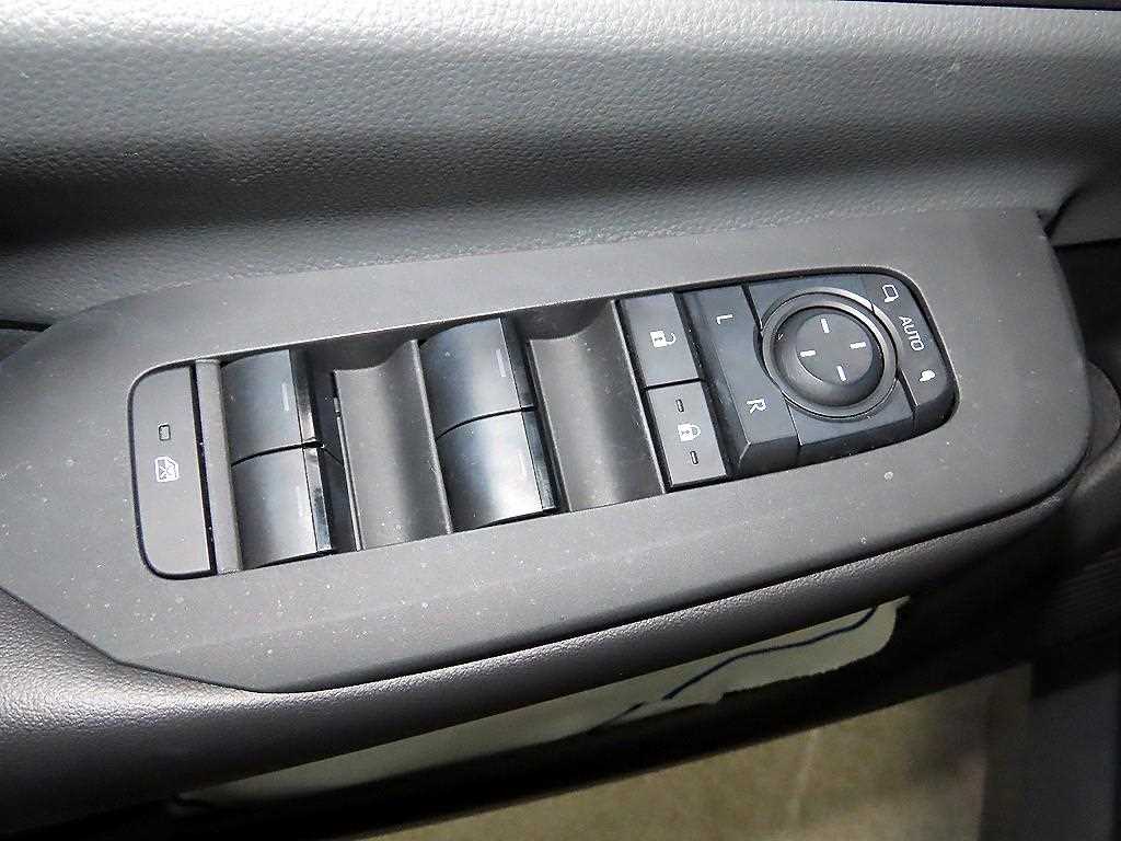 Toyota Prius 2024 Gris - Importación desde Corea - HF Imports Iquique - Foto 13