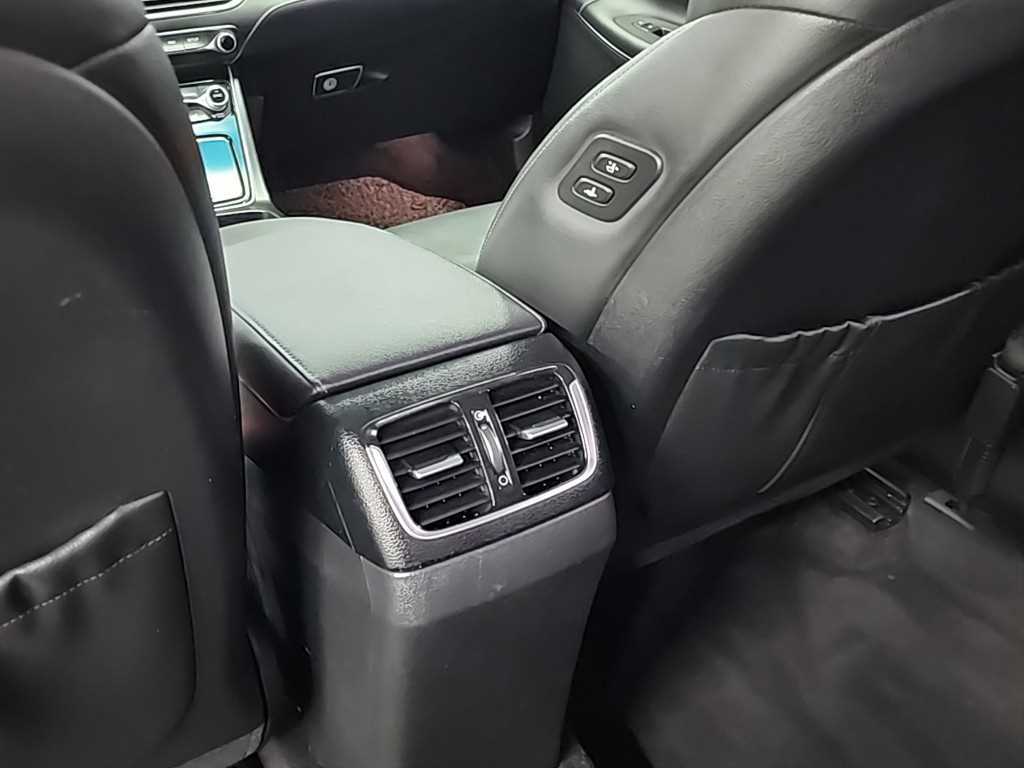 HYUNDAI Grandeur 2018 Negro - Importación desde Corea - HF Imports Iquique - Foto 13