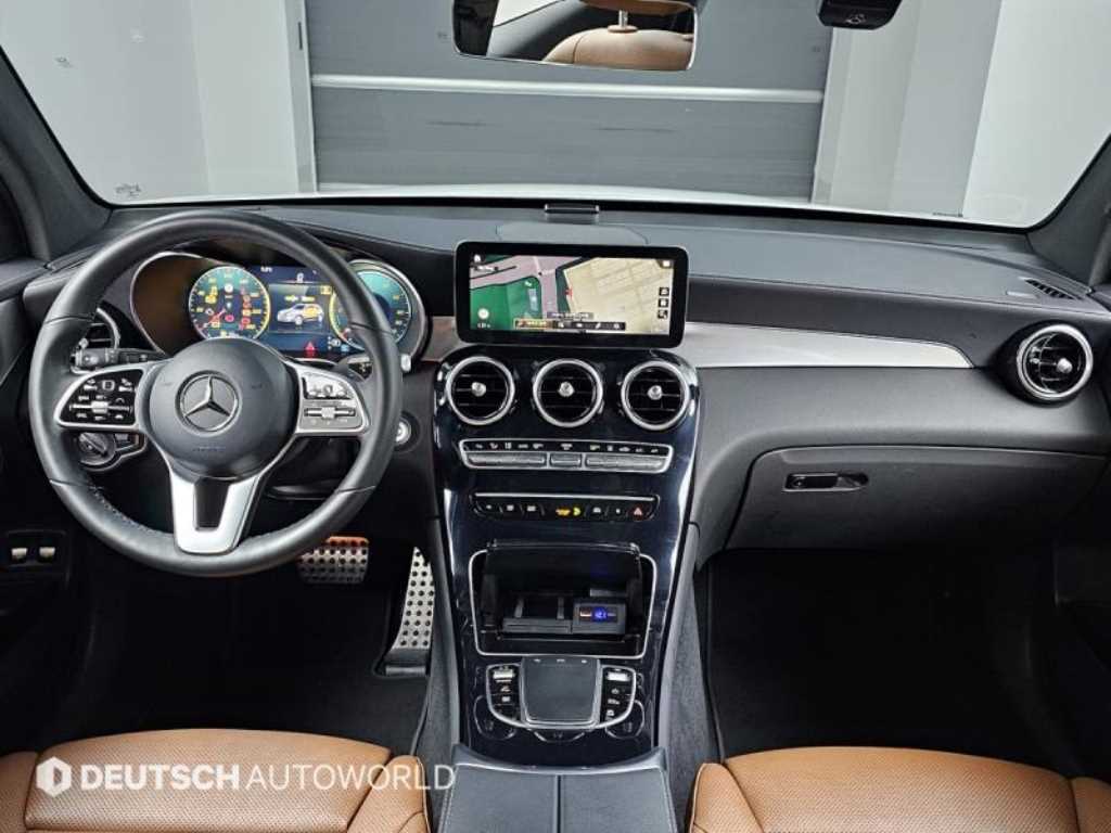 Mercedes Benz GLC Class - Vista 7
