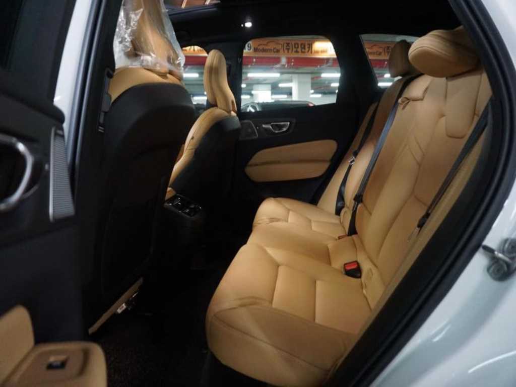 Volvo XC60 2024 Blanco - Importación desde Corea - HF Imports Iquique - Foto 17