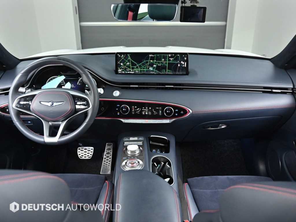 Genesis GV70 - Vista 7