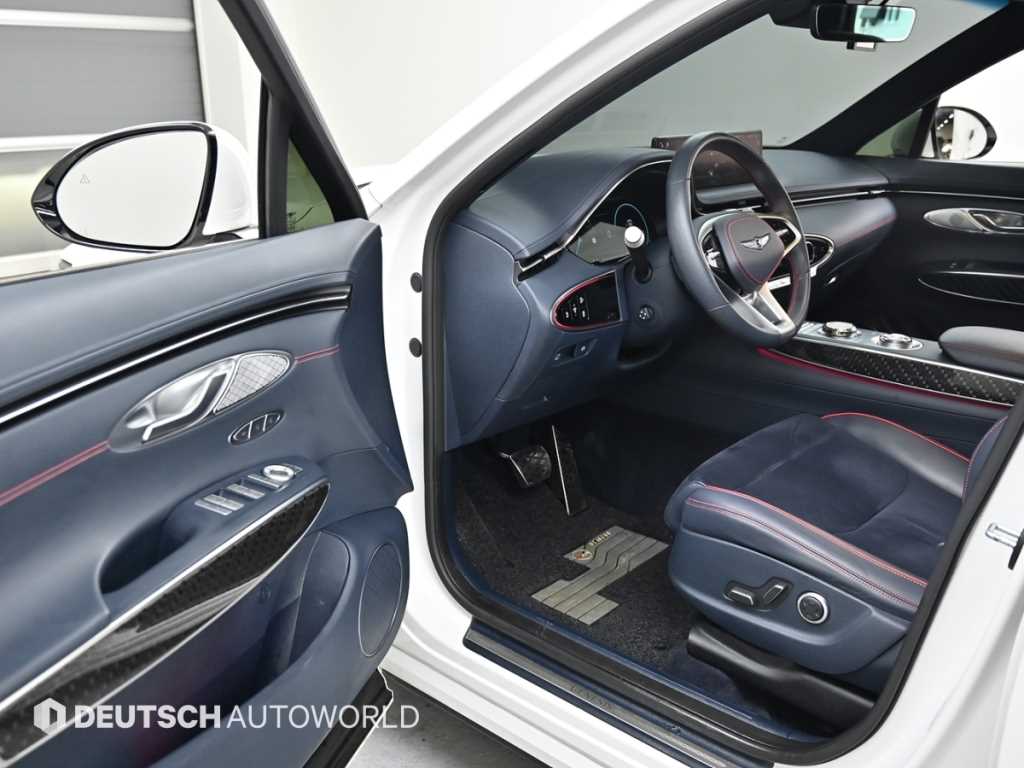 Genesis GV70 - Vista 11