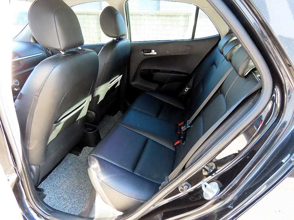 KIA Morning - Vista 6