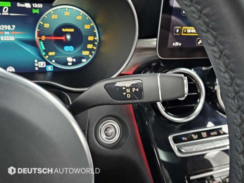 Mercedes Benz GLC Class - Vista 9