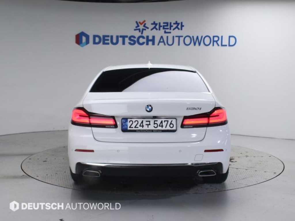 BMW 5 Series - Vista 4