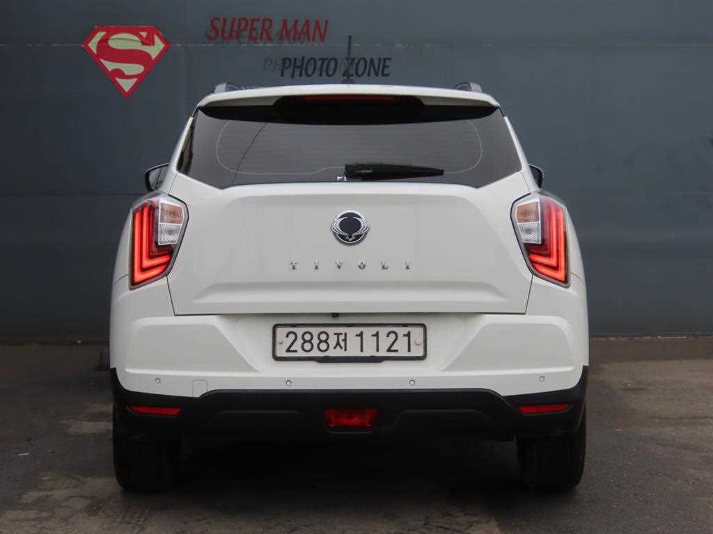 Ssangyong Tivoli - Vista 4