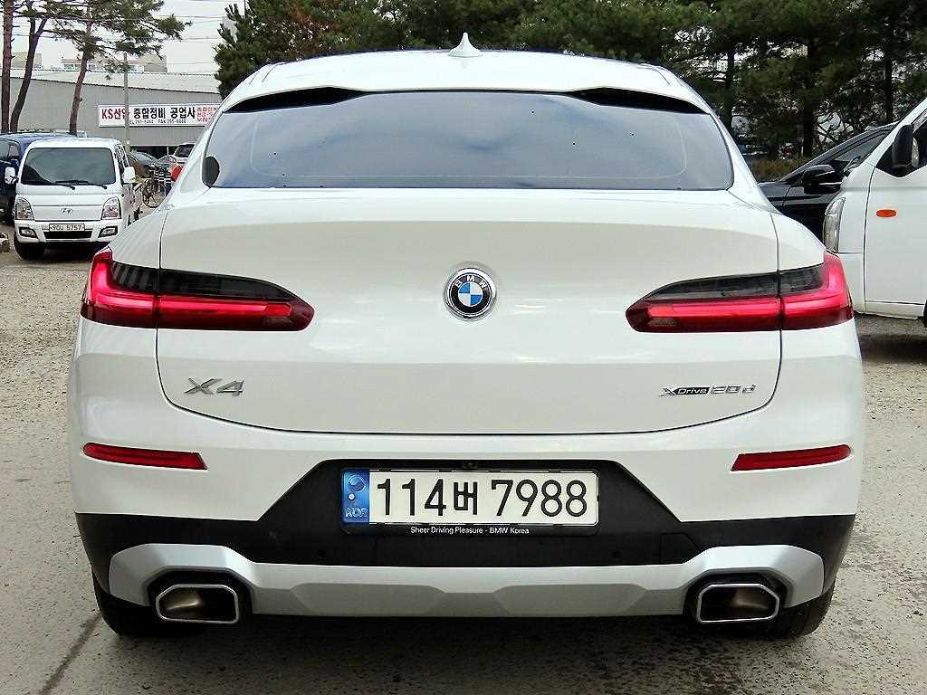 BMW X4 - Vista 4