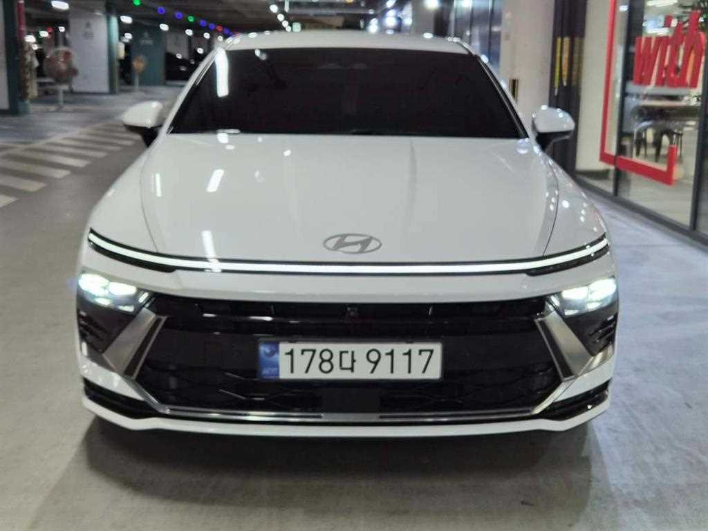 HYUNDAI Sonata - Vista 2