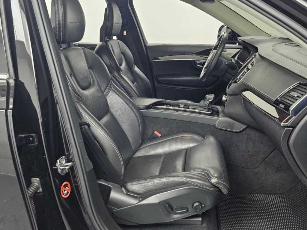Volvo XC90 - Vista 10