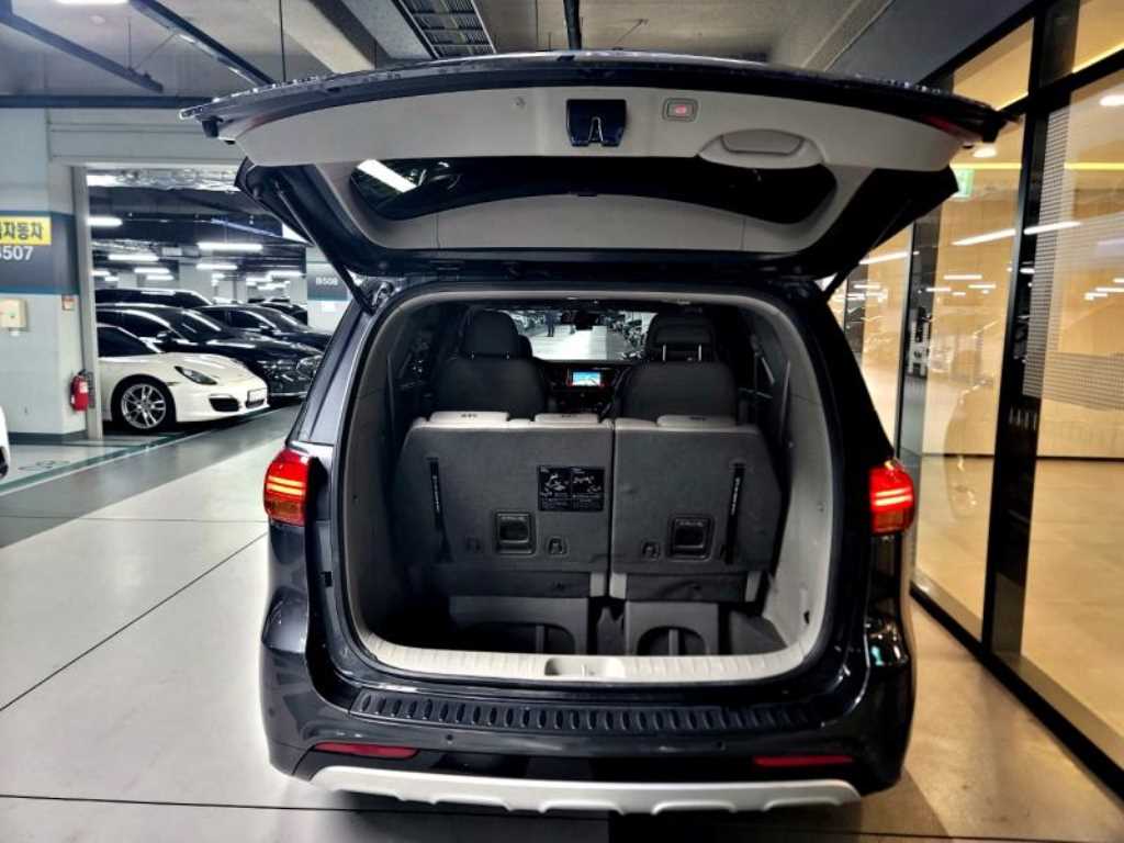 KIA Carnival 2016 Gris - Importación desde Corea - HF Imports Iquique - Foto 17