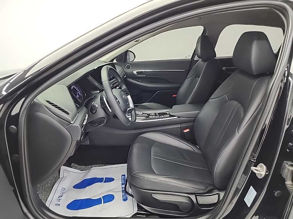 HYUNDAI Sonata - Vista 11