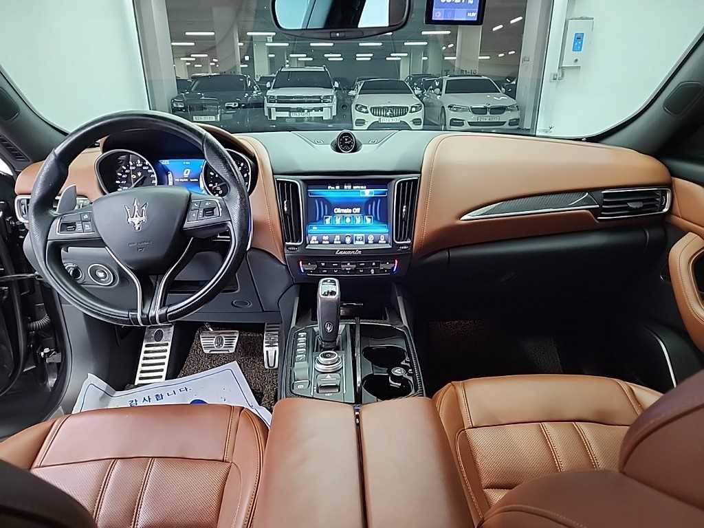 Maserati Levante - Vista 7